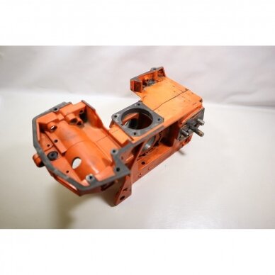 Genuine Crankcase Husqvarna 242 246 42 238 chainsaw 501620502 2