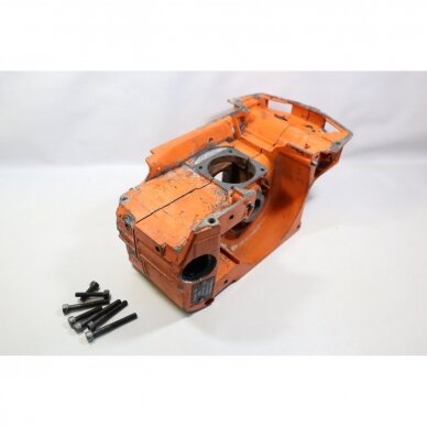 Genuine Crankcase Husqvarna 242 246 42 238 chainsaw 501620570