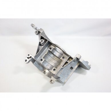 Genuine Crankcase Husqvarna 325Cx 322R 322C 323R 323C 326RX Jonsered GT2125 trimmer 537041101 1