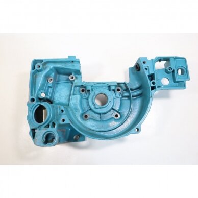 Genuine Crankcase Makita DCS520 chainsaw 027213453 8