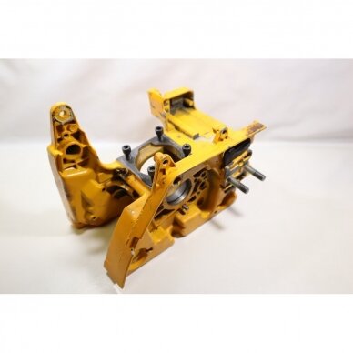 Genuine Crankcase Partner 465 495 545 chainsaw 530014748 2