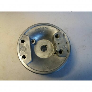 Genuine Flywheel Oleo Mac 935 chainsaw 093000495 3