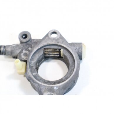 Genuine Oil Pump Makita DCS520 DCS5200i DCS430 DCS431 chainsaw 027245161 2